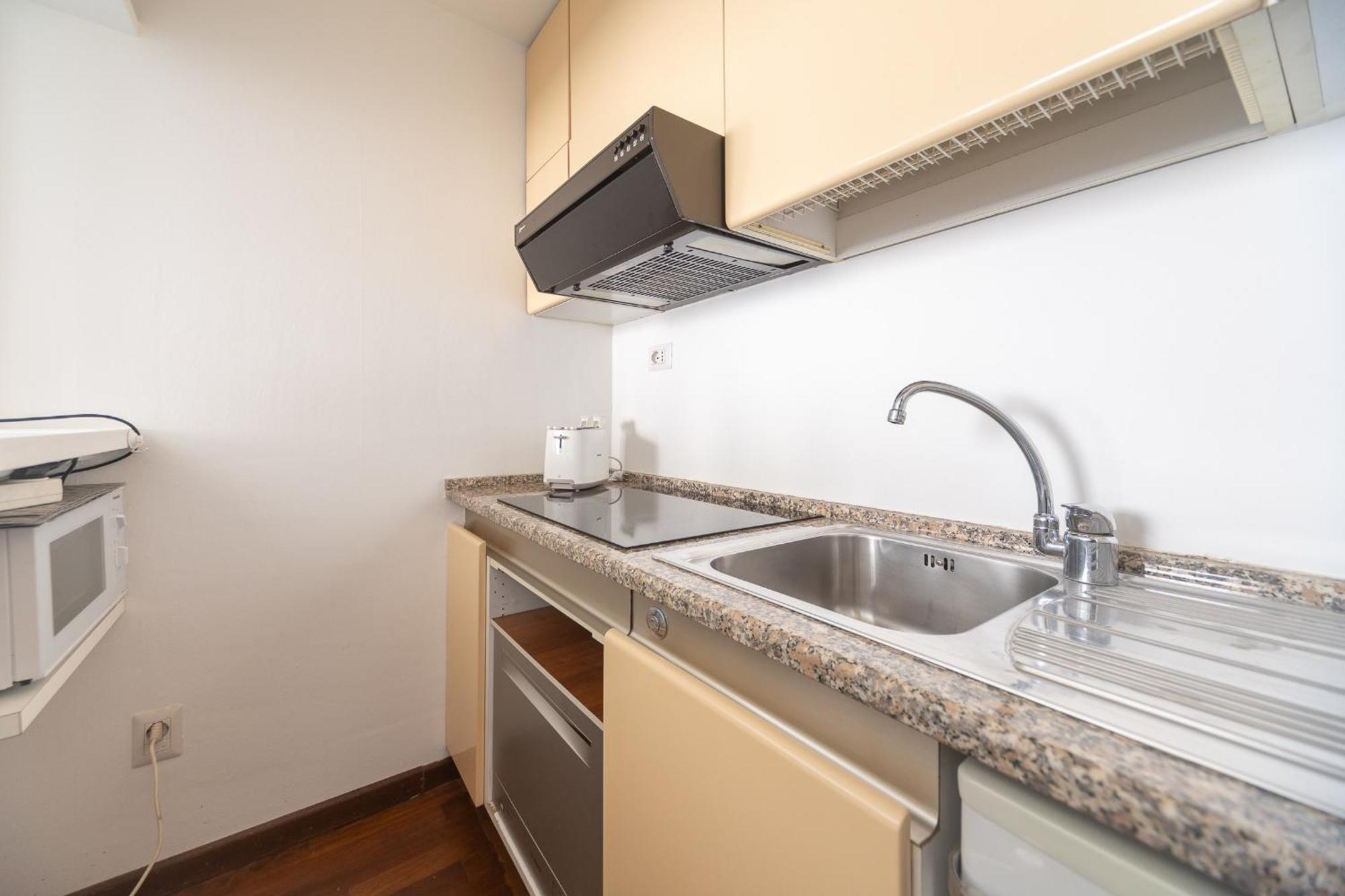 Lovely In The Hearth Of Brera By Rentopolis Apartment